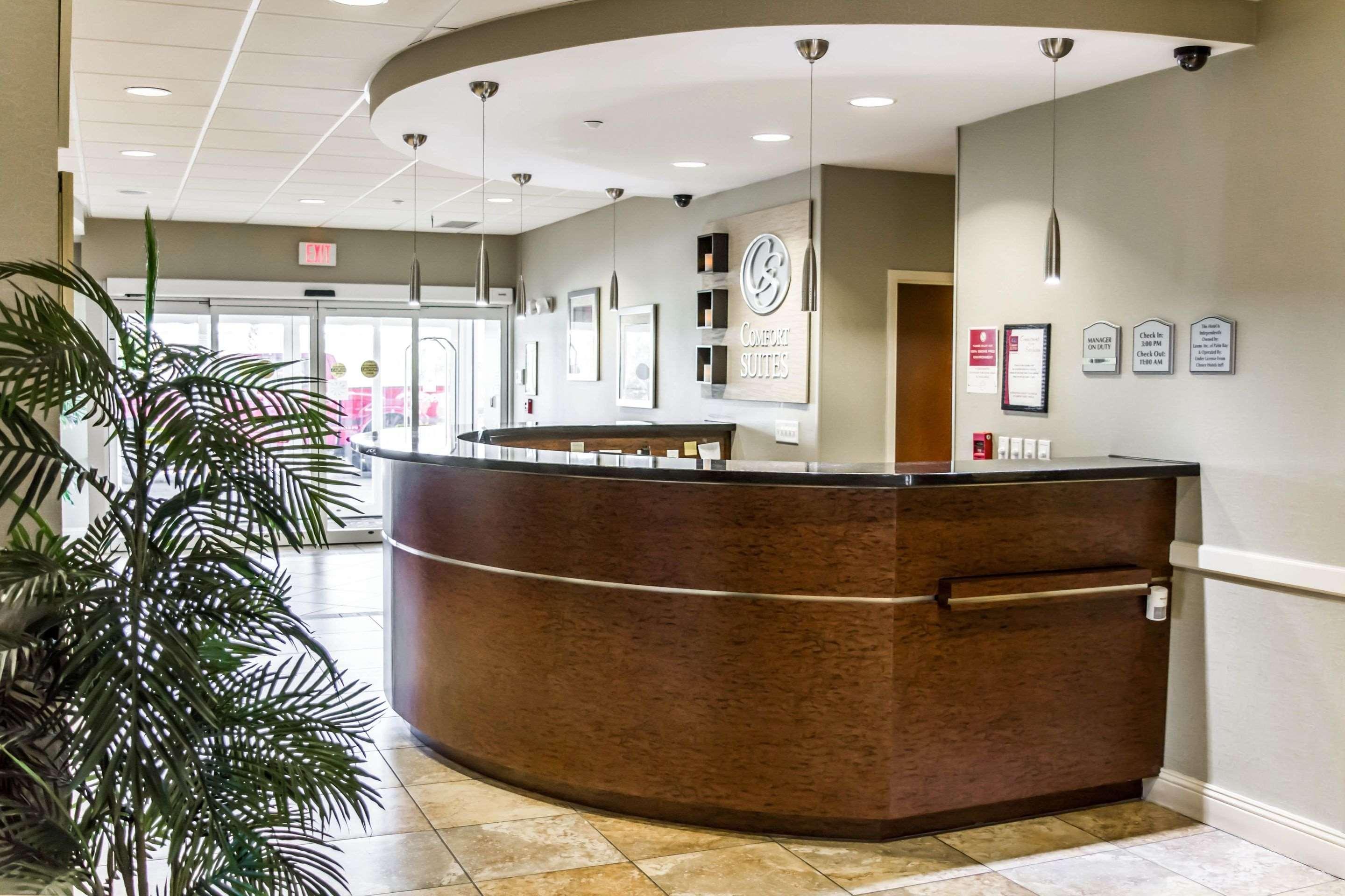 Comfort Suites Palm Bay - Melbourne Экстерьер фото